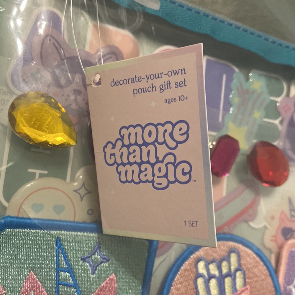 NWT More than magic decorate your own pouch gift set nwt - Picture 3 of 7